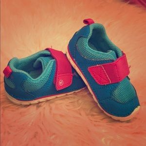 Stride Right turquoise sneaker